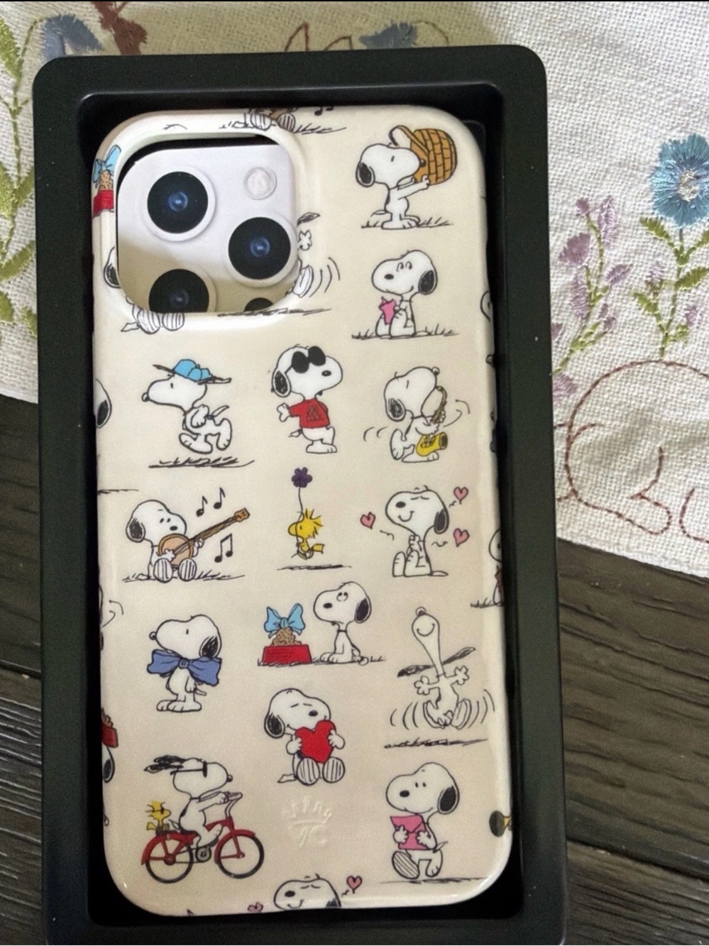 Velvet Caviar Peanuts Snoopy Shockproof Qi Back Case for iPhone 13 Pro Max
